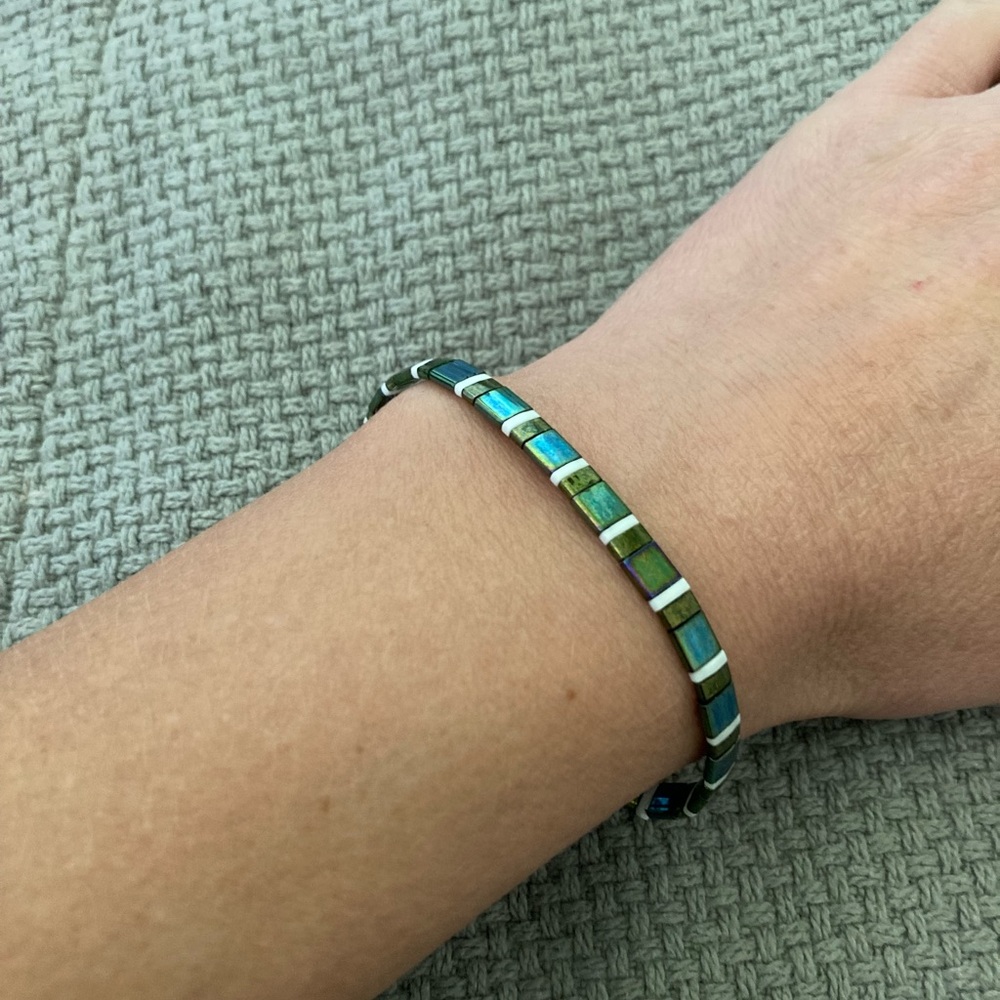 Metallic Green and White Tila Bead Bracelet